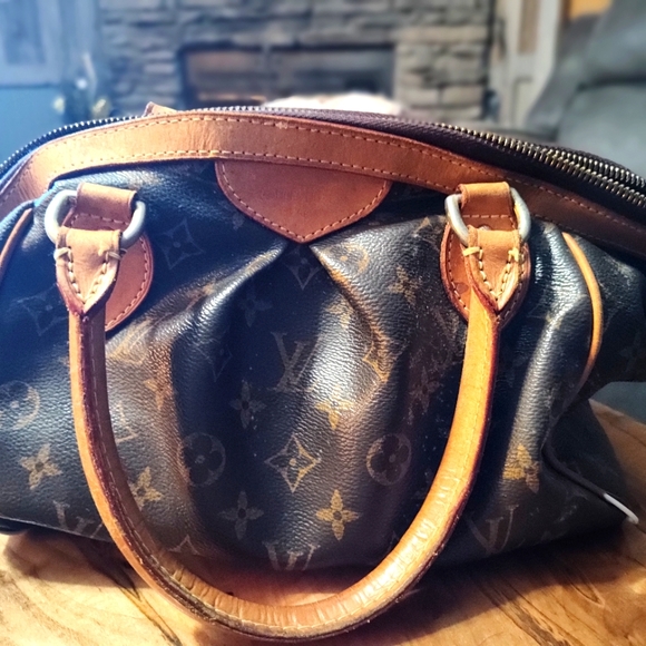 Louis Vuitton Rehab Vintage Tivoli from France - Picture 11 of 17
